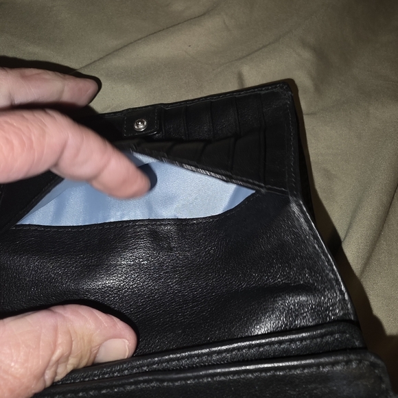 Coach Black Leather Fold Wallet - Picture 3 of 8